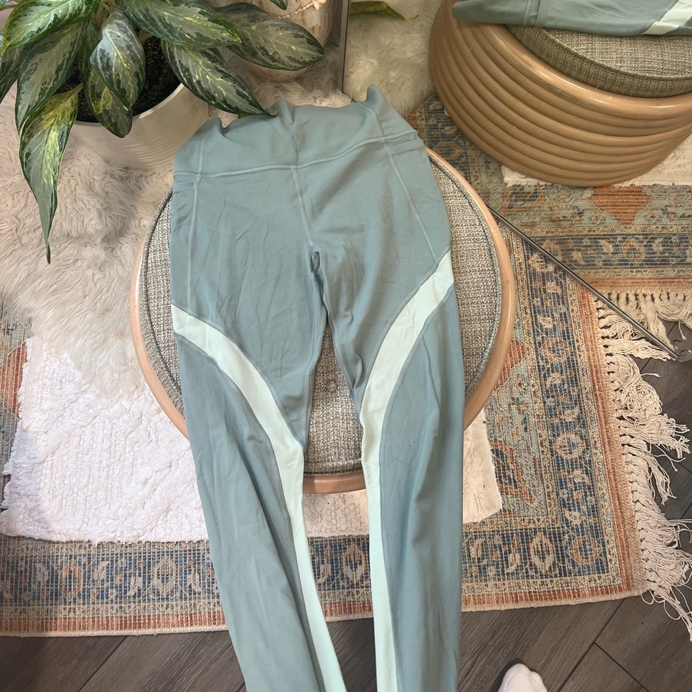 Athleta Gray Leggings High-Waisted Stretchy Design